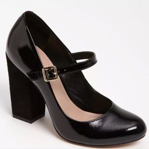 Vince Camuto Violet Mary Jane Pumps / Size 9